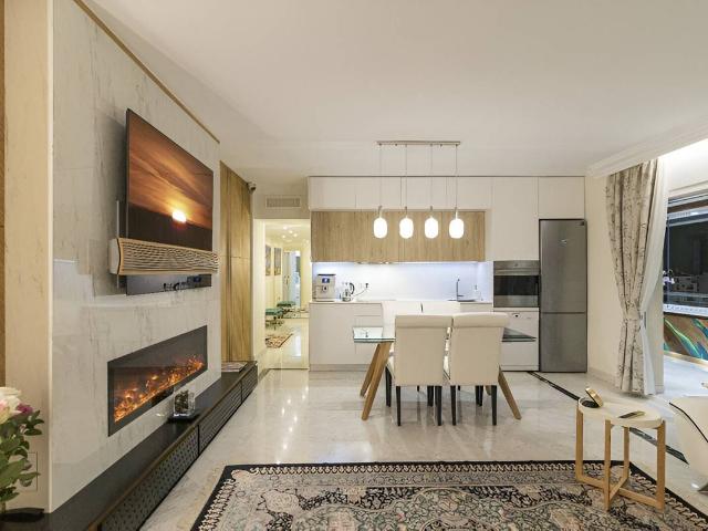Apartamento en Venta en Puerto Banús