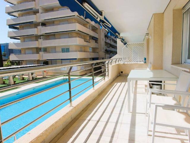 Apartamento en Venta en Puerto Banús