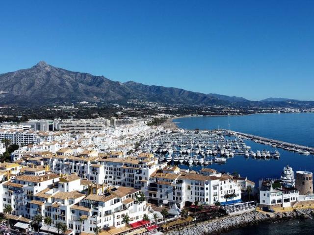 Apartamento en Venta en Puerto Banús