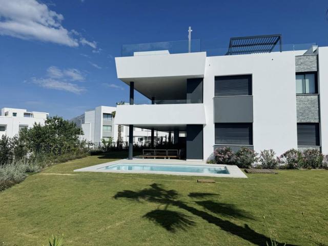 Apartamento en Venta en Puerto Banús