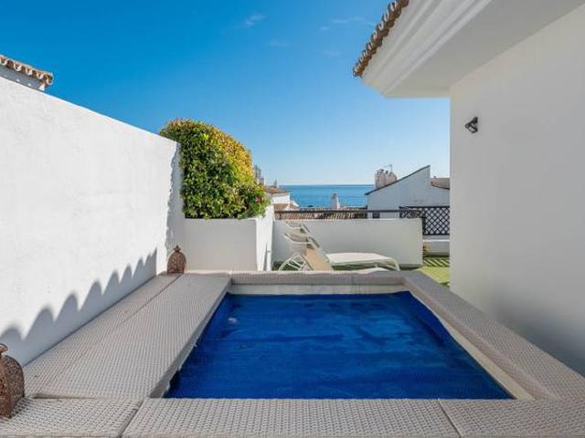 Apartamento en Venta en Puerto Banús