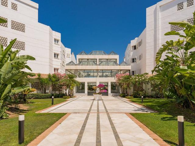 Apartamento en Venta en Puerto Banús