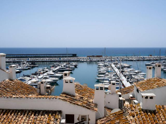Apartamento en Venta en Puerto Banús