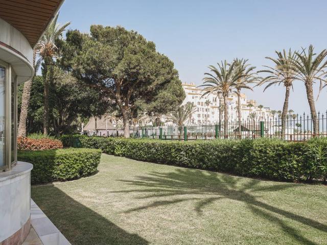 Apartamento en Venta en Puerto Banús