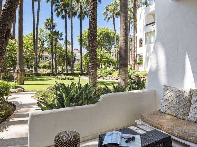 Apartamento en venta en Puerto Banus, Málaga Costa del Sol
