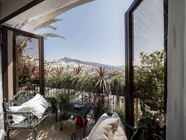 Apartamento en venta en Puerto Banus, Málaga Costa del Sol