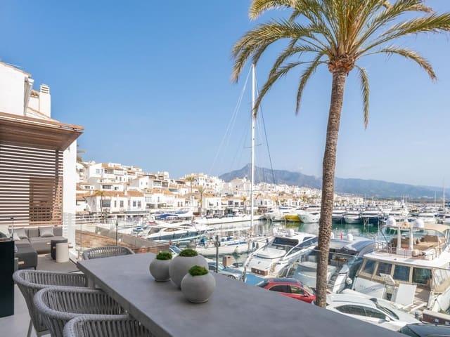 Apartamento en venta en Puerto Banus, Málaga Costa del Sol