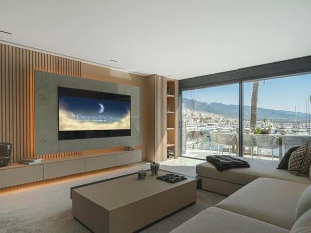 Apartamento en venta en Puerto Banus, Málaga Costa del Sol