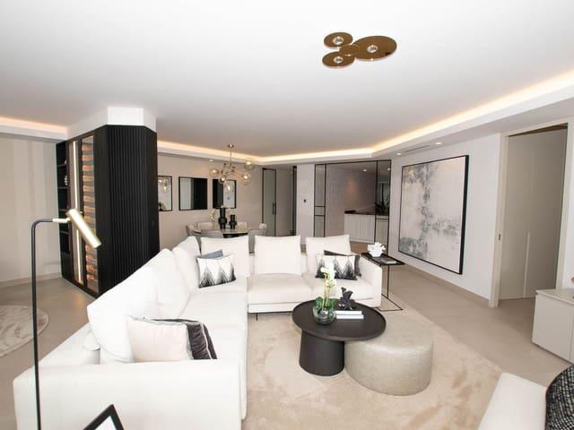 Apartamento en venta en Puerto Banus, Málaga Costa del Sol