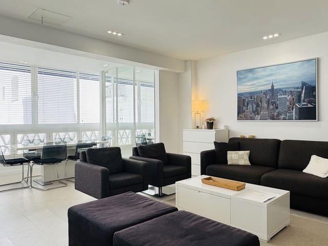 Apartamento en venta en Puerto Banus, Málaga Costa del Sol