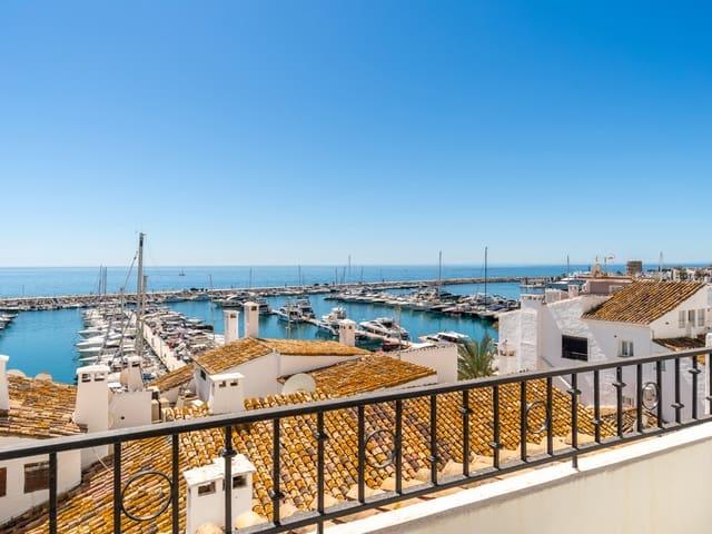 Apartamento en venta en Puerto Banus, Málaga Costa del Sol