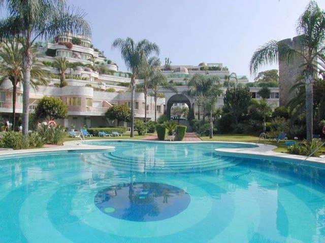 Apartamento en venta en Puerto Banus, Málaga Costa del Sol