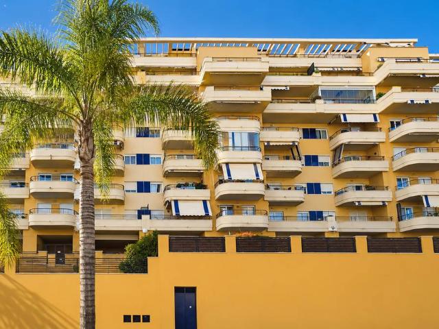 Apartamento en Venta en Puerto de Estepona