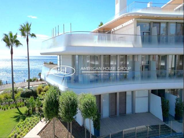 Apartamento en Venta en Puerto de Estepona