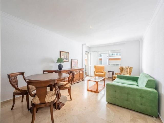 Apartamento en Venta en Puerto de Estepona
