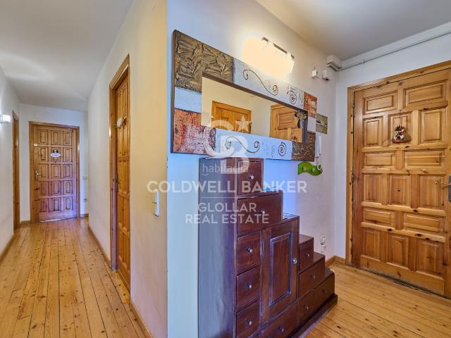 Apartamento en venta en Puigcerdà Pirineos. Amplio y luminoso apartamento en Puigcerdà. Apartamentos.