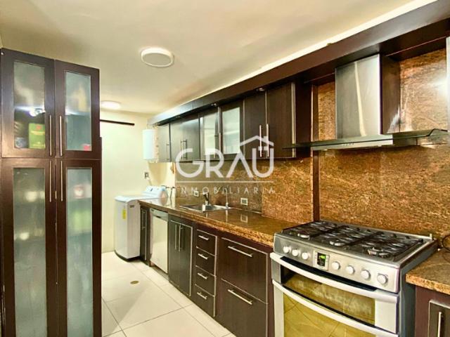 Apartamento en venta en Residencias Los Santos