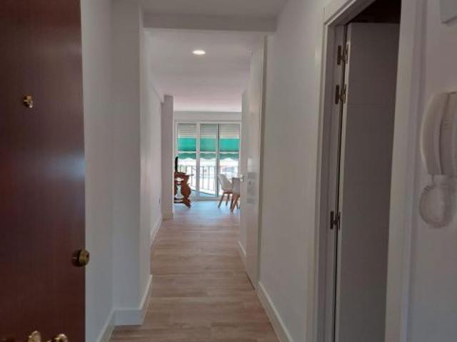 Apartamento en venta en Rincón llano, Benidorm, reformado, parking y piscina. www.inmoeurogroup.com