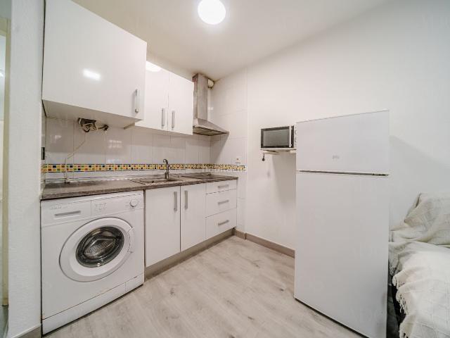Apartamento en venta en Roquetas de Mar, El Puerto La Romanilla. Piso en segunda línea en Roquetas de Mar con licencia turística!. Apartamentos Roquetas de.