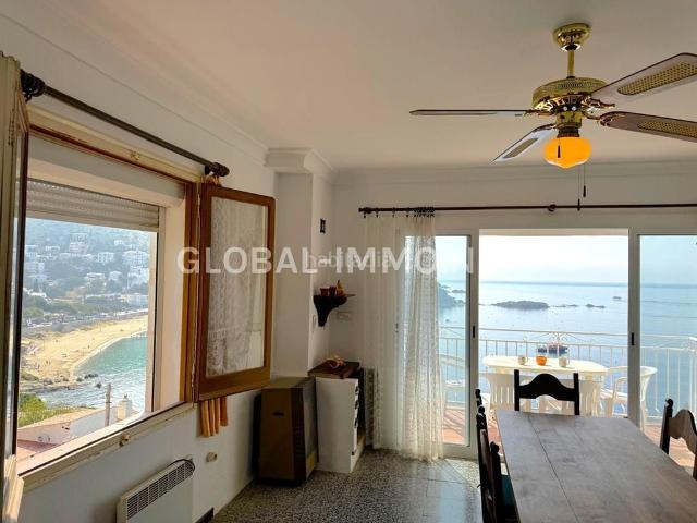 Apartamento en venta en Roses, Puig Rom Canyelles Almadrava Costa Brava. APARTAMENTO CON VISTAS AL MAR Y GARAJE UBICACIÓN EXCEPCIONAL CANYELLES PETITES, ROSES. Apartamentos.