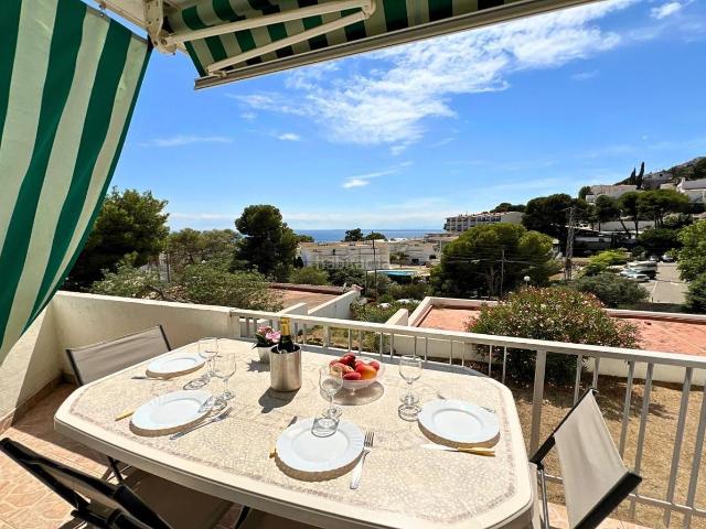 Apartamento en venta en Roses, Puig Rom Canyelles Almadrava Costa Brava. Exclusivo apartamento de 2 habitaciones en la prestigiosa zona Almadraba Roses. Apartamentos.