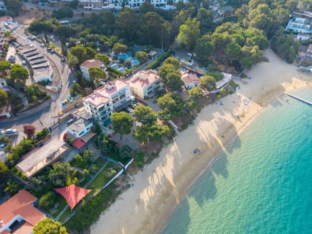 Apartamento en venta en Roses, Puig Rom Canyelles Almadrava Costa Brava. Piso en venta delante de mar. Apartamentos.