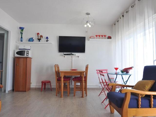 Apartamento en venta en Roses, Santa Margarida Costa Brava. Apartamento en primera línea de mar con licencia turística en Roses Costa Brava. Apartamentos.