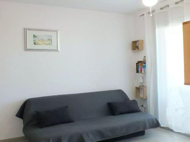 Apartamento en venta en Roses, Santa Margarida Costa Brava. Apartamento luminoso con licencia turística y parking a 700 m de la playa. Apartamentos.