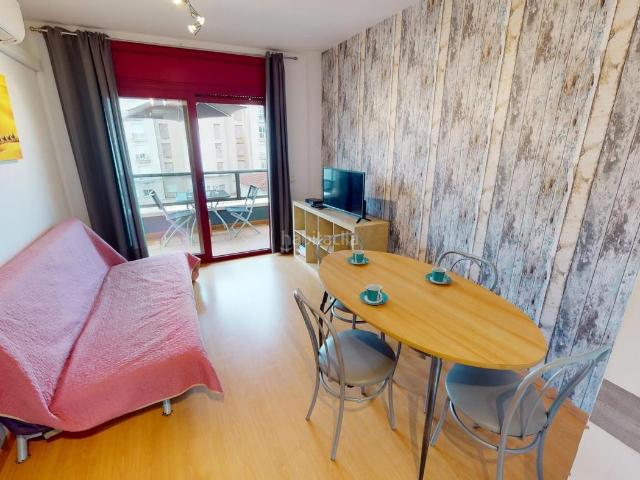 Apartamento en venta en Roses, Salatar Costa Brava. Apartamento cerca de la playa en zona tranquila. Apartamentos.