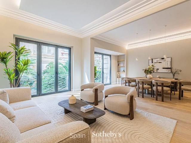 Apartamento en Venta en Sant Gervasi Galvany