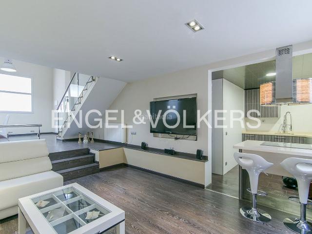 Planta baja en venta en Sant Just Desvern, Centre. Exclusivo apartamento en el centro. Plantas bajas Sant Just.