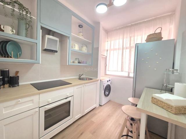 Apartamento en venta en Santa Pola, Playa Tamarit Playa Lissa. Exclusiva vivienda reformada en Santa Pola, a solo 60 metros de la playa. Apartamentos Santa.