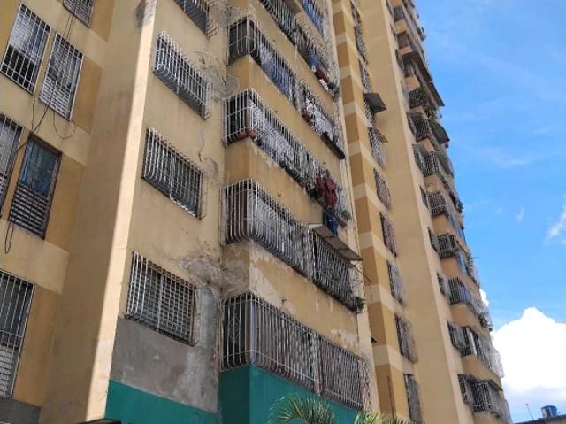 Apartamento en Venta en Santa Rosalía 3h/1b/1P