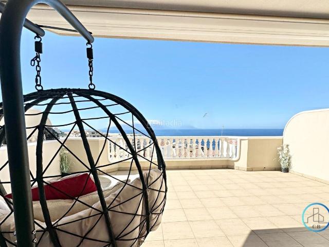 Piso en venta en Santiago del Teide, Puerto de Santiago. Apartamento de tres dormitorios con vistas panorámicas al mar. Pisos Santiago del.