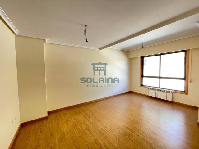 Apartamento en Venta en San Cibrao das Viñas