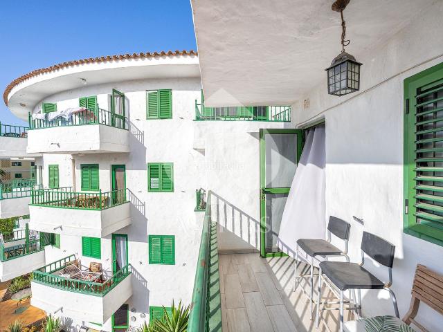 Apartamento en venta en San Bartolomé de Tirajana, Playa del Inglés. Apartamento reformado en el corazón de Playa del Inglés, a pocos minutos de la playa. Apartamentos San Bartolomé de.