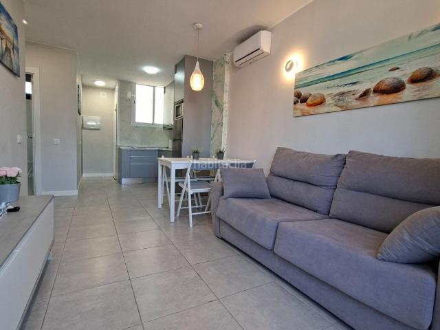 Apartamento en venta en San Bartolomé de Tirajana, Playa del Inglés. Luminoso y acogedor apartamento reformado junto al Yumbo. Apartamentos San Bartolomé de.