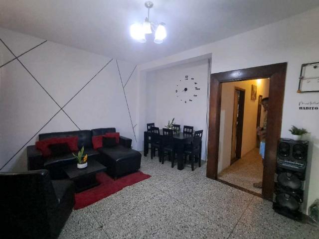 Apartamento en venta en San blas GL 9230397
