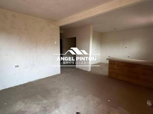 Apartamento en Venta en San Francisco Zulia 78 m2. 3 hab