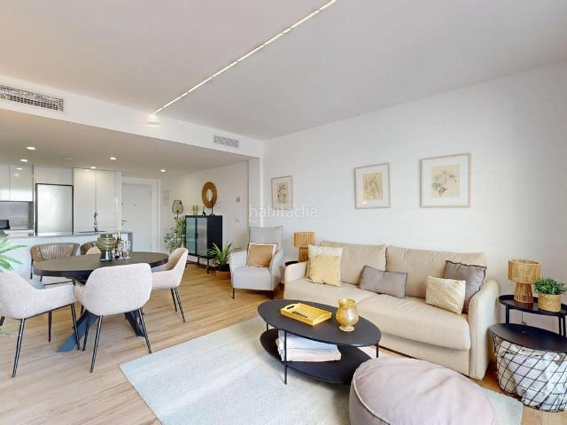 Apartamento en venta en San Javier, Roda. EXCLUSIVO ÁTICO ORIENTADO AL SUR CON SOLÁRIUM DE 93 m2, JACUZZI, CALIFICACIÓN ENERGÉTICA A Y VISTAS AL MAR MENOR. Apartamentos San.