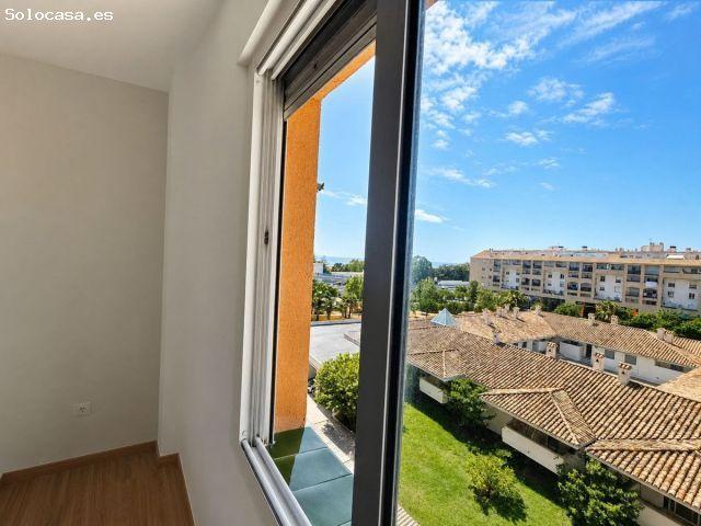 Apartamento en Venta en San Luis de Sabinillas, Málaga