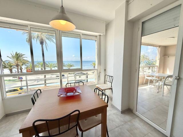Apartamento en venta en San Pedro del Pinatar, San Pedro del Pinatar. iexclEN VENTA, APARTAMENTO EN LO PAGAacuteN CON VISTAS AL MAR!Te presentamos este acogedor apartamento en Lo Pagaacuten con.