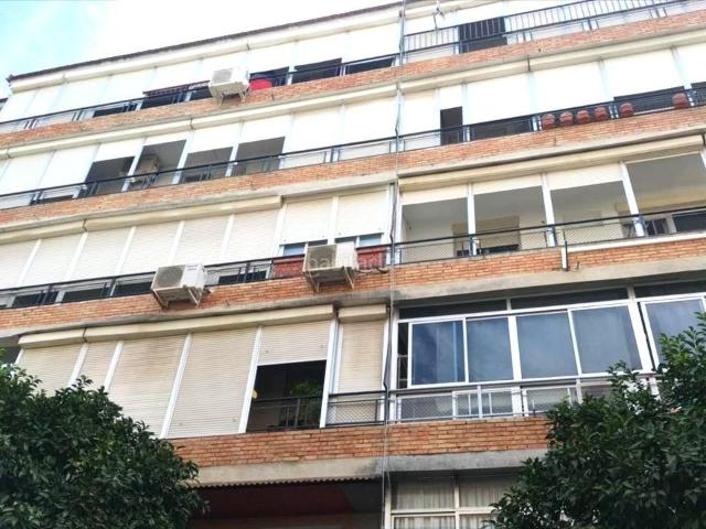 Apartamento en venta en Sevilla, Parque Alcosa. Apartamentos.