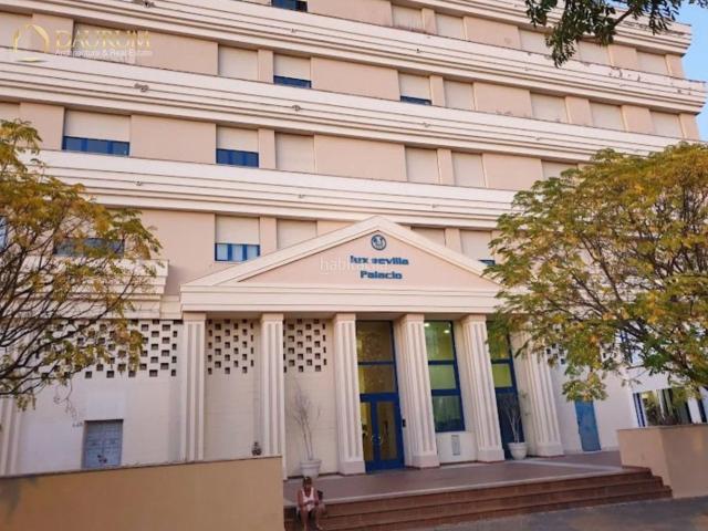 Apartamento en venta en Sevilla, Parque Alcosa. LINDO APARTAMENTO CON CONSERJERIA 24 HRS, CON PISCINA, GARAJE Y TRASTERO. Apartamentos.