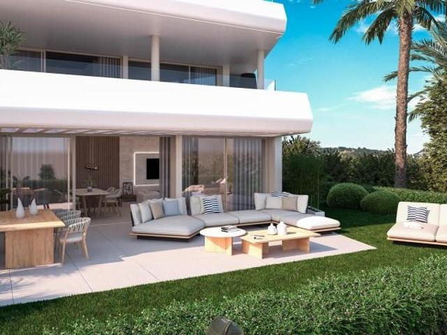 Apartamento en venta Estepona