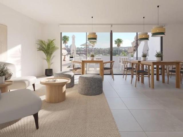 Apartamento en venta Estepona