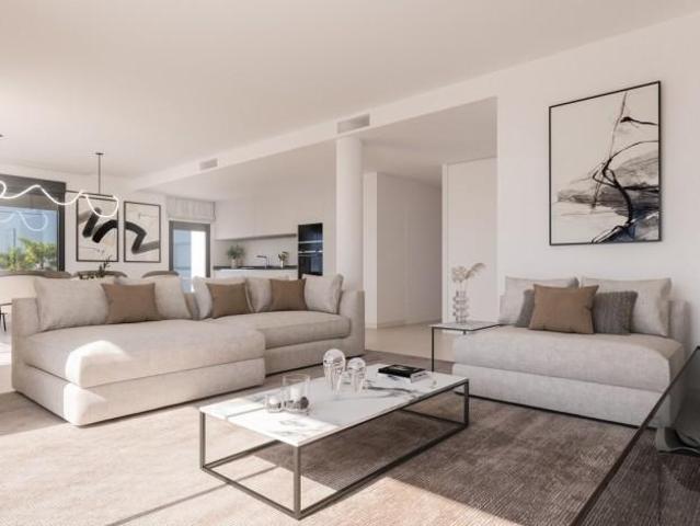 Apartamento en venta Estepona