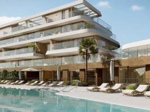 Apartamento en venta Estepona