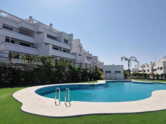 Apartamento en venta Estepona