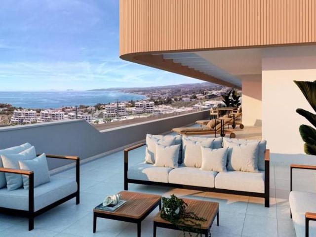 Apartamento en venta Estepona